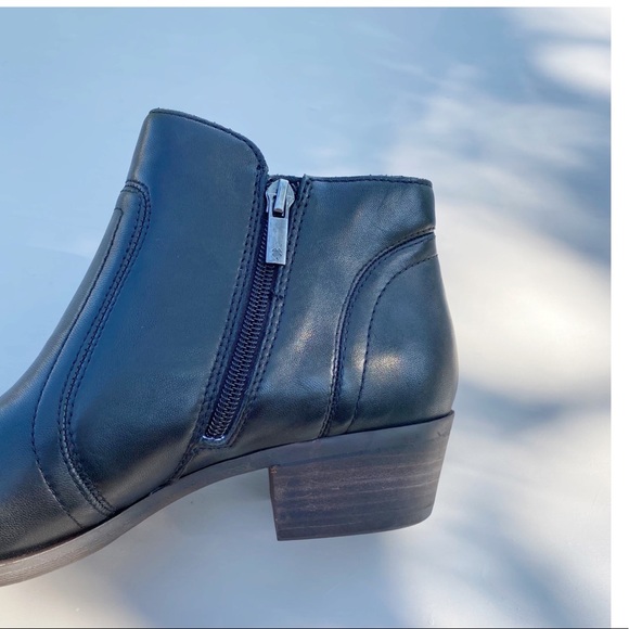 Lucky Brand Black Ankle Boots 8.5 - Picture 9 of 10